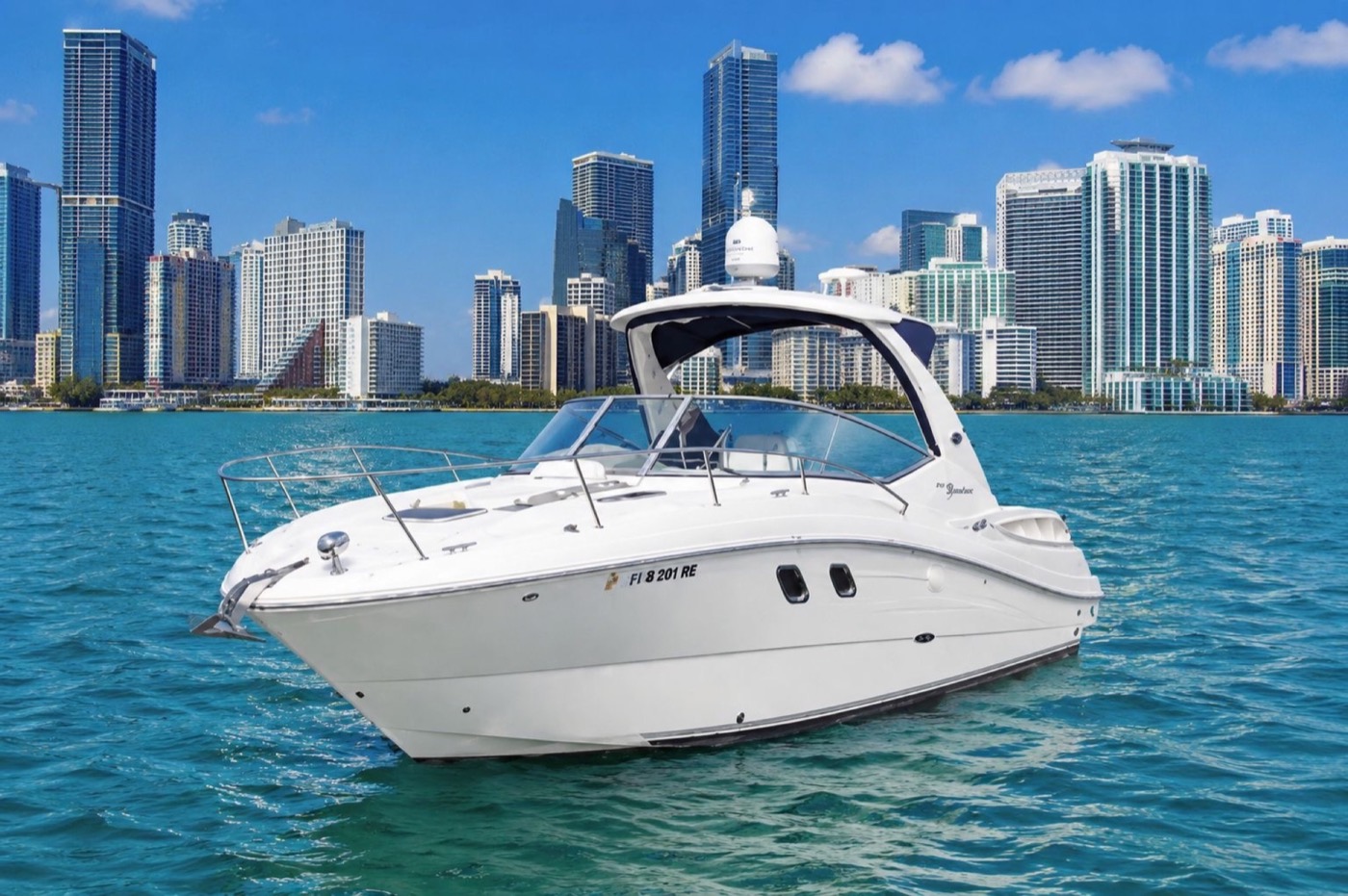 Sea Ray 36 — frame 2 of 7