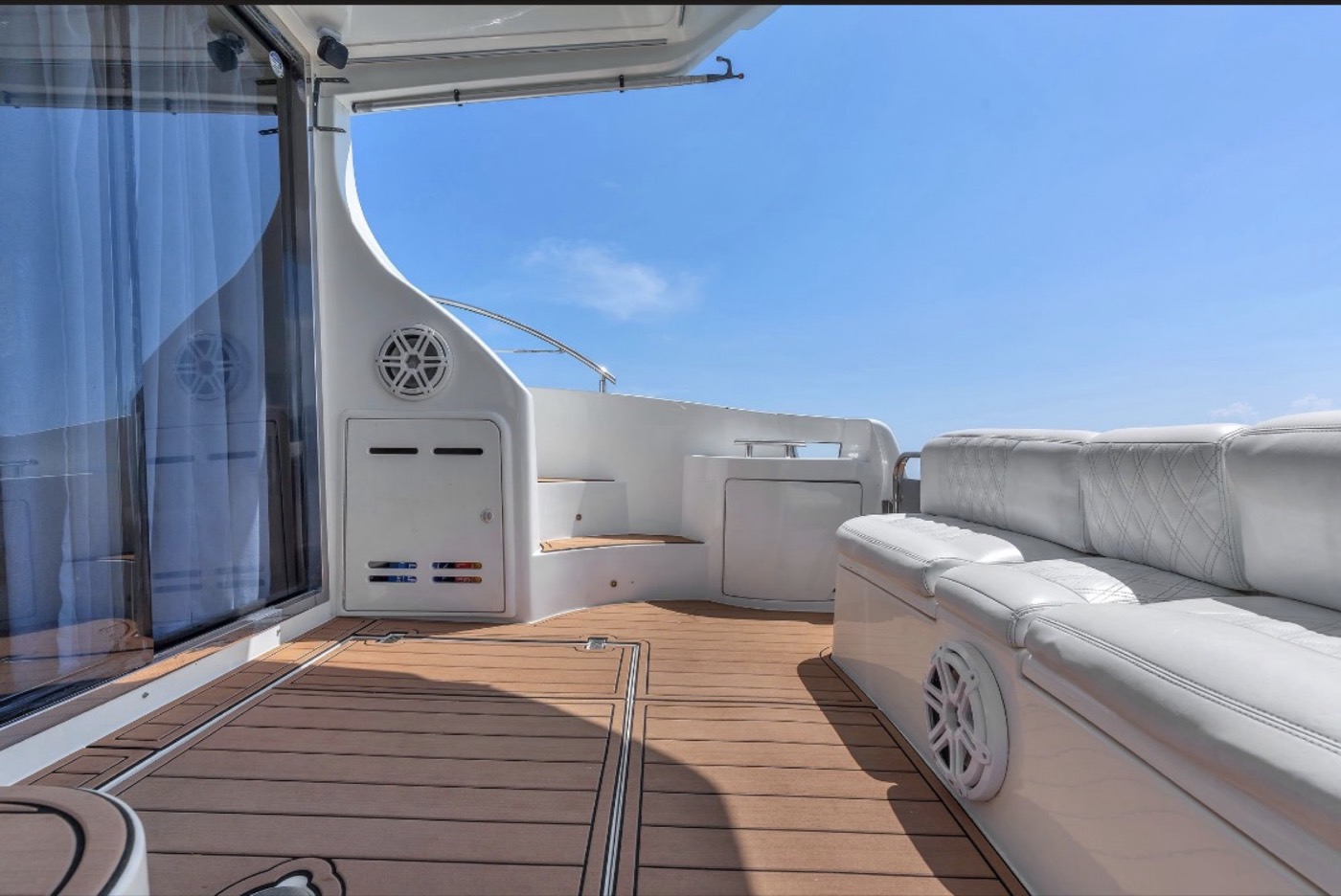 Azimut 50 II — frame 7 of 19