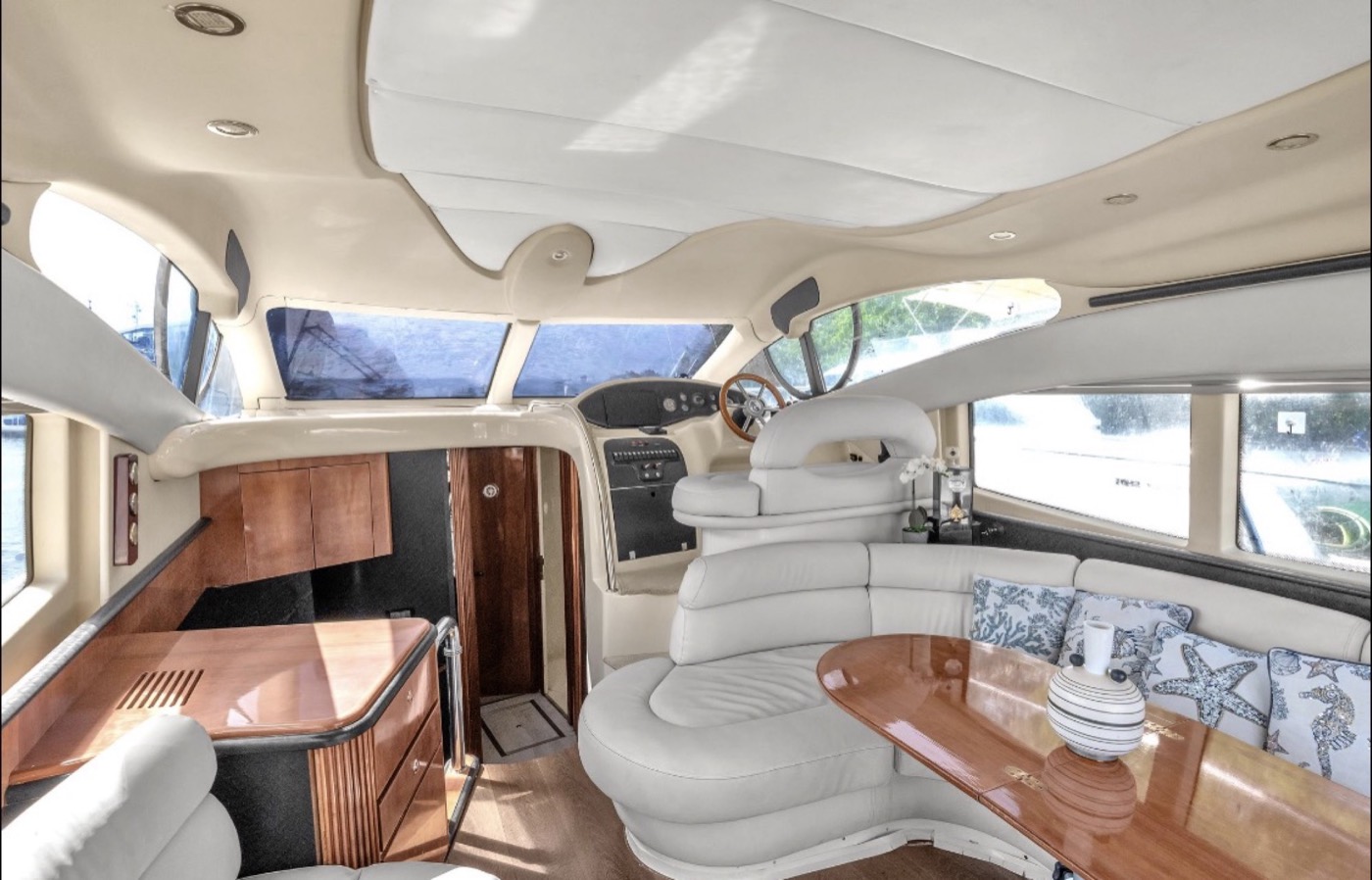 Azimut 50 II — frame 10 of 19