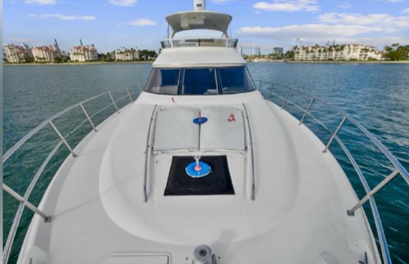 Sea Ray 55 — frame 5 of 20