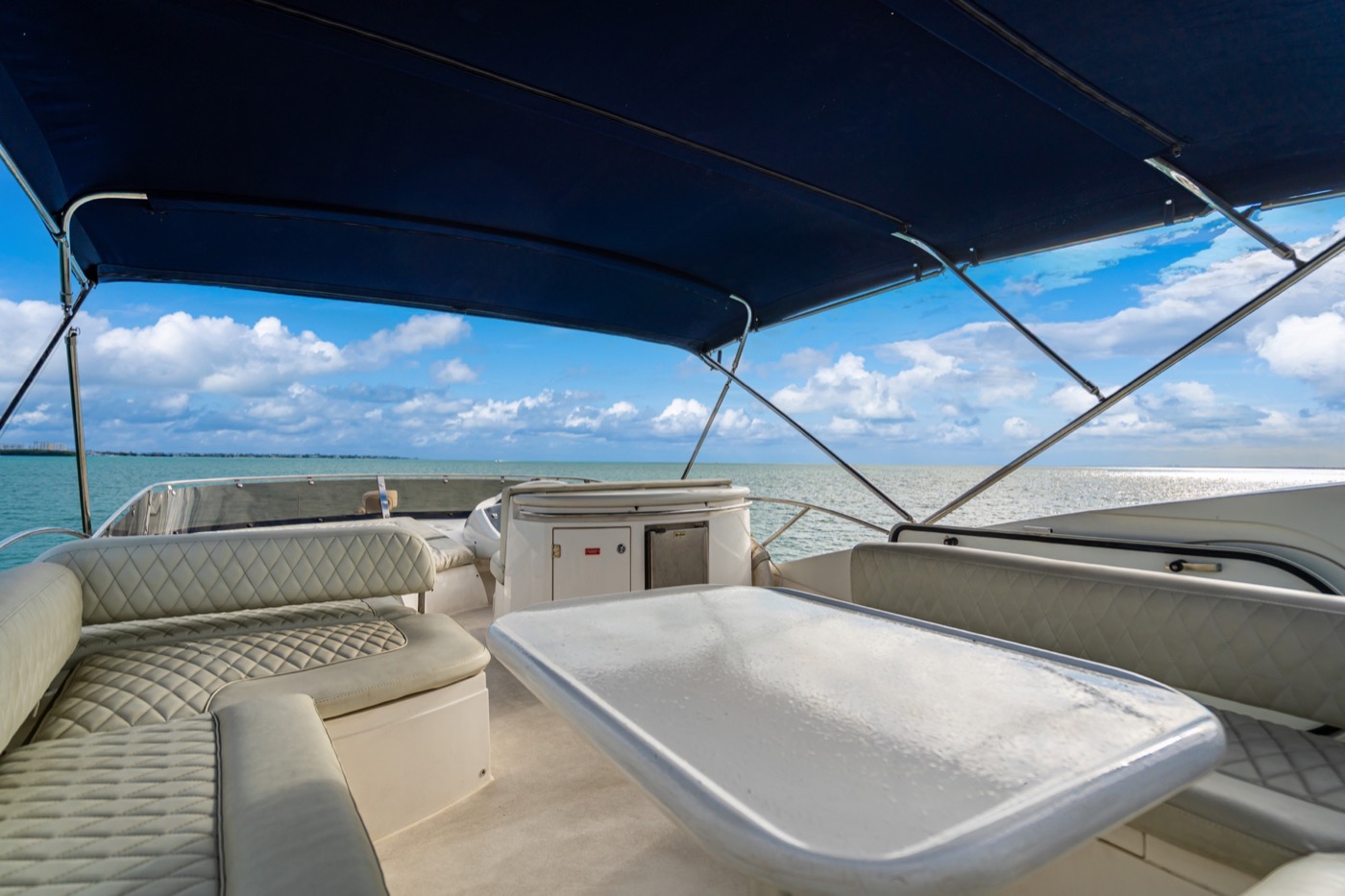 Azimut 70 — frame 27 of 50